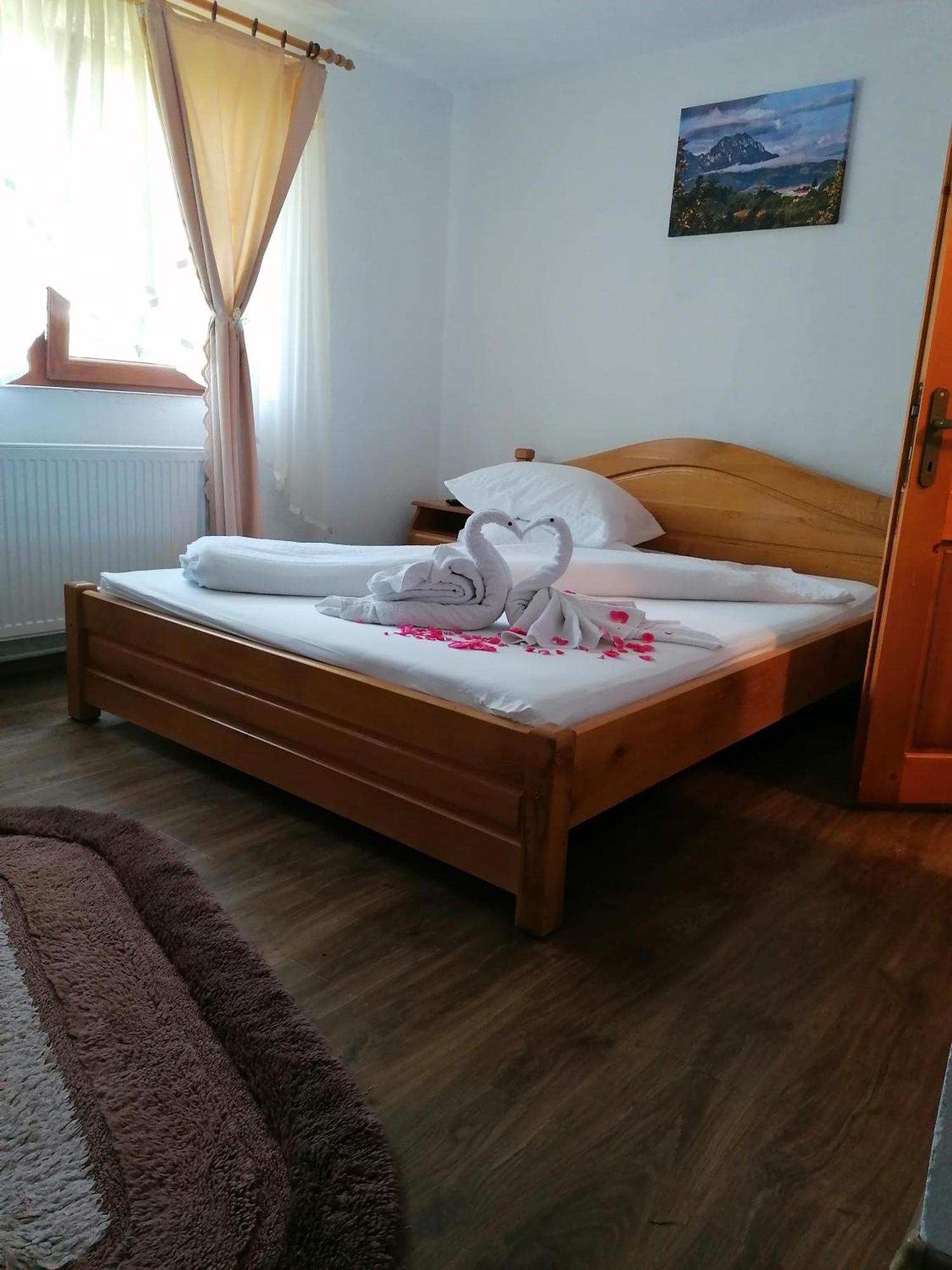 Hotel Casa Cristalul Muntilor Poiana Mărului Zimmer foto